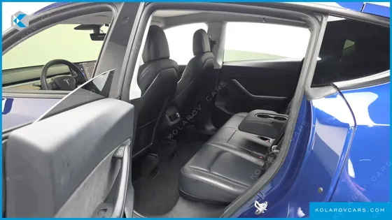 TESLA MODEL Y STANDARD RANGE RWD