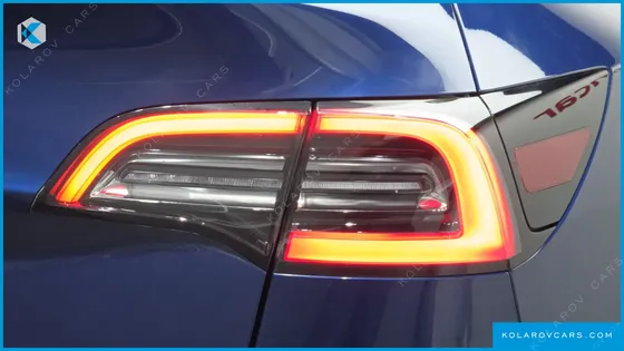 TESLA MODEL Y STANDARD RANGE RWD