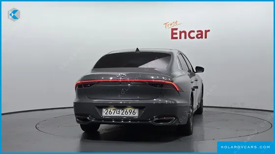 HYUNDAI GRANDEUR PREMIUM