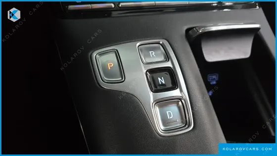 HYUNDAI GRANDEUR PREMIUM