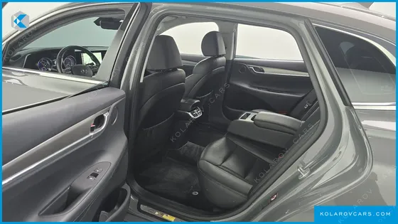 HYUNDAI GRANDEUR PREMIUM