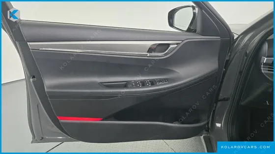 HYUNDAI GRANDEUR PREMIUM