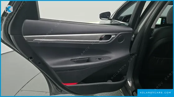 HYUNDAI GRANDEUR PREMIUM
