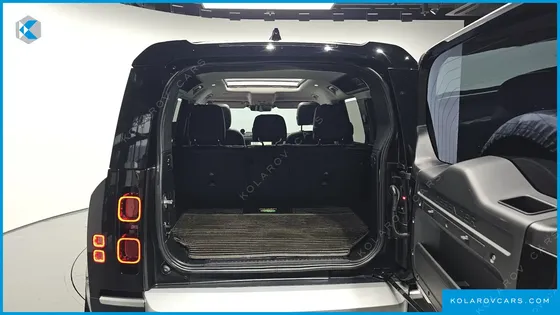 LAND ROVER DEFENDER 110 D240 SE