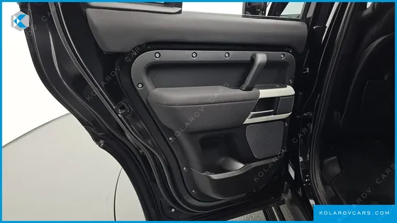 LAND ROVER DEFENDER 110 D240 SE