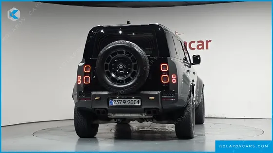 LAND ROVER DEFENDER 110 P635 OCTA EDITION 1