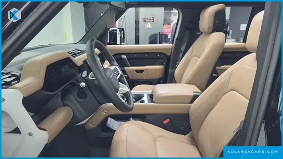 LAND ROVER DEFENDER 110 D300 X-DYNAMIC HSE