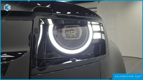 LAND ROVER DEFENDER 110 D300 X-DYNAMIC HSE