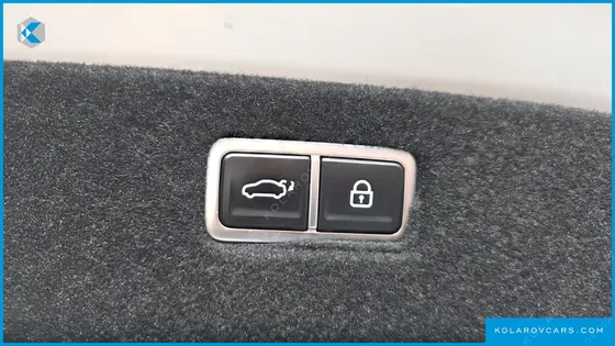 GENESIS G90 GASOLINE 3.5 TURBO AWD