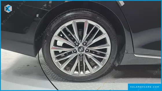 HYUNDAI GRANDEUR 2.2 DIESEL PREMIUM