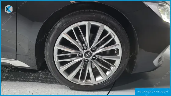 HYUNDAI GRANDEUR 2.2 DIESEL PREMIUM