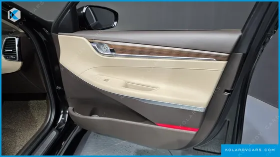 HYUNDAI GRANDEUR 2.2 DIESEL PREMIUM