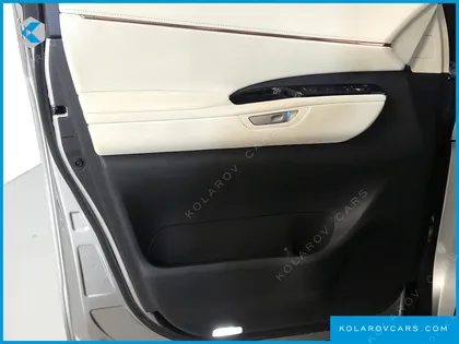 LEXUS LM 500H EXECUTIVE