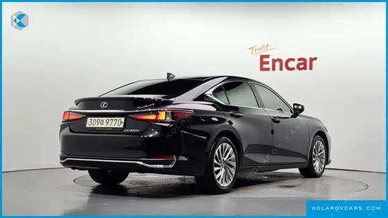 LEXUS ES LUXURY PLUS