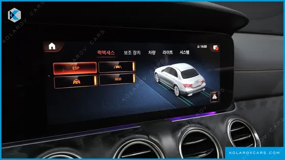 MERCEDES E-CLASS E220D 4MATIC AMG LINE