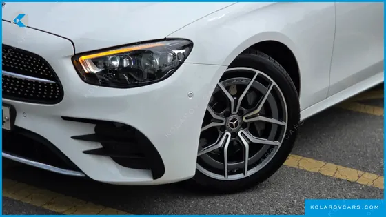 MERCEDES E-CLASS E220D 4MATIC AMG LINE