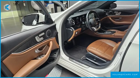 MERCEDES E-CLASS E220D 4MATIC AMG LINE