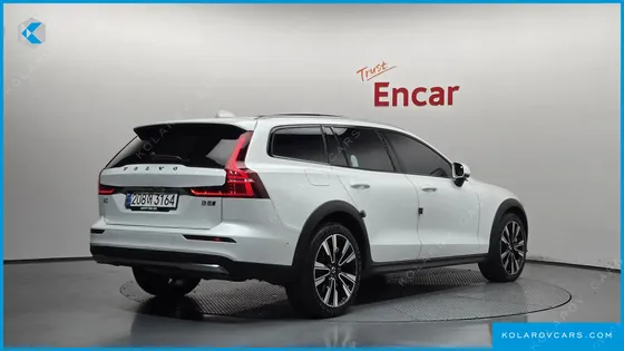 VOLVO V60 B5 ULTIMATE AWD