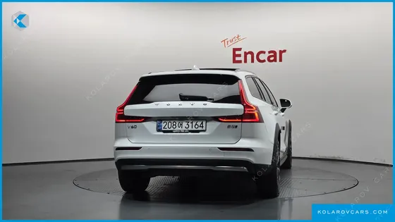 VOLVO V60 B5 ULTIMATE AWD