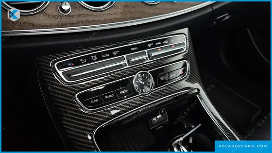 MERCEDES E-CLASS E300 EXCLUSIVE