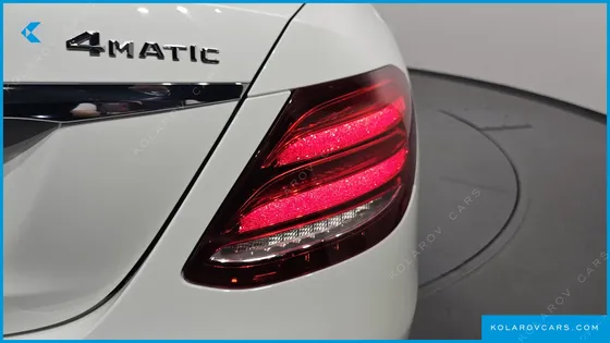 MERCEDES E-CLASS E300 EXCLUSIVE