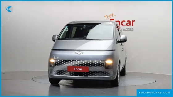 HYUNDAI STARIA TOURER 9-SEATER