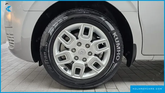 HYUNDAI STARIA TOURER 9-SEATER