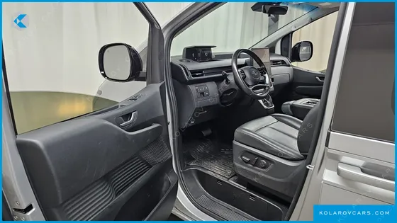 HYUNDAI STARIA TOURER 9-SEATER