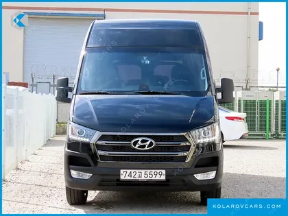HYUNDAI SOLATI 15-SEATER