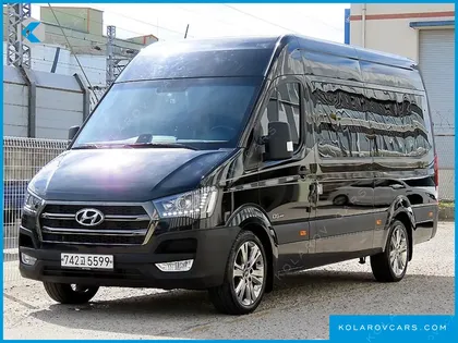 HYUNDAI SOLATI 15-SEATER
