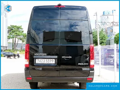 HYUNDAI SOLATI 15-SEATER