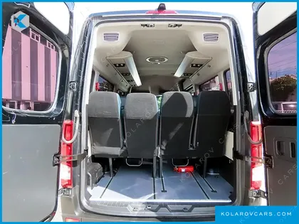 HYUNDAI SOLATI 15-SEATER