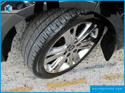 HYUNDAI SOLATI 15-SEATER