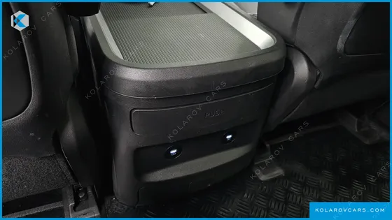 HYUNDAI STARIA HEV 1.6 CARGO 5-SEATER