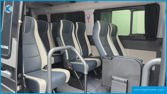 HYUNDAI SOLATI 15-SEATER