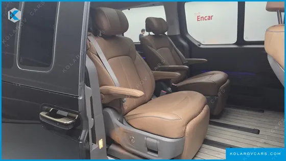 HYUNDAI STARIA HEV 1.6 LOUNGE 7-SEATER