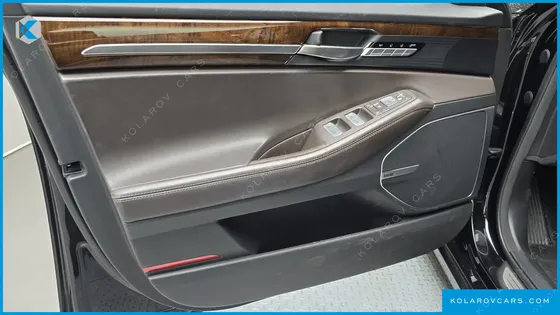 GENESIS EQ900 3.8 GDI AWD