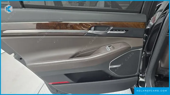 GENESIS EQ900 3.8 GDI AWD
