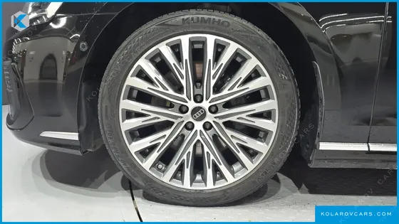 AUDI A8 55 TFSI QUATTRO PREMIUM LWB