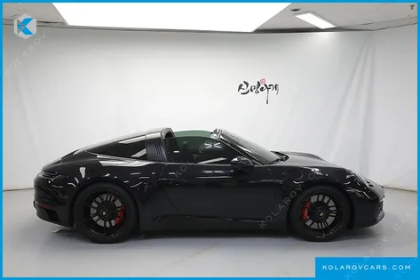 PORSCHE 911 TARGA 4 GTS
