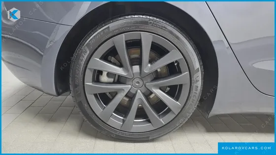 TESLA MODEL 3 LONG RANGE AWD