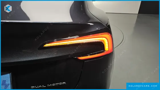 TESLA MODEL 3 LONG RANGE AWD