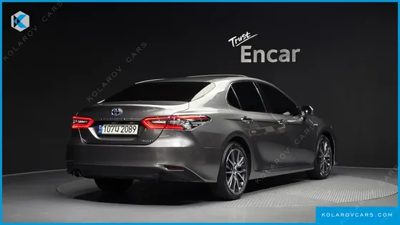 TOYOTA CAMRY 2.5 XLE HYBRID