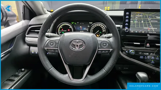 TOYOTA CAMRY 2.5 XLE HYBRID