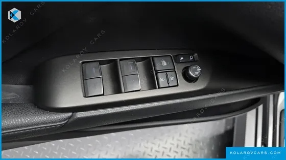 TOYOTA CAMRY 2.5 XLE HYBRID