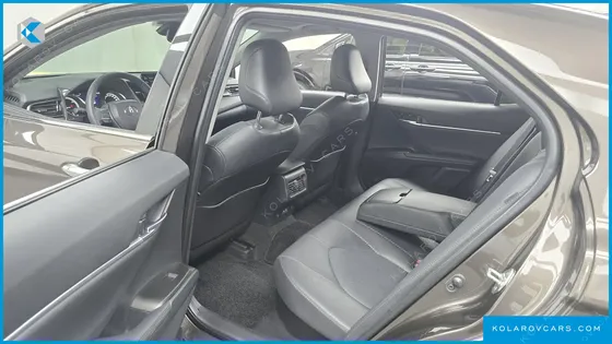 TOYOTA CAMRY 2.5 XLE HYBRID