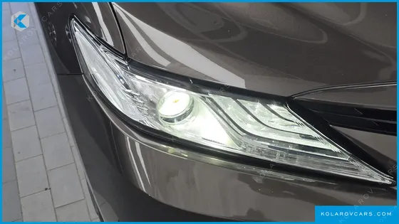 TOYOTA CAMRY 2.5 XLE HYBRID