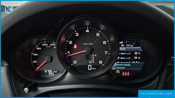 PORSCHE MACAN 2.0