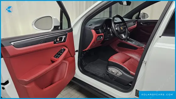 PORSCHE MACAN 2.0