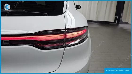 PORSCHE MACAN 2.0
